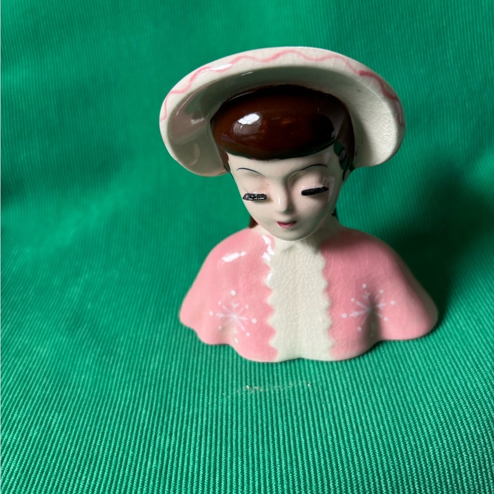 Vintage Napco mini  lady head vase w hat and pink coat 1960’s S-564  3 3/4”